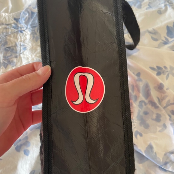 Lululemon bag - Picture 3 of 5